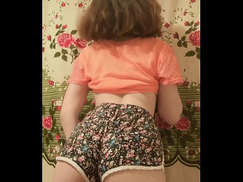 ❤️ Сексуальна молода красуня знімає шорти на камеру ☑ Чортове відео  на uk.sexvideogif.ru ﹏